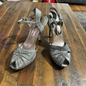 Nina Shimmering Silver Heels